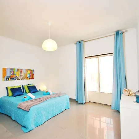 Apartment In Albufeira With Sea Beach Apartment *