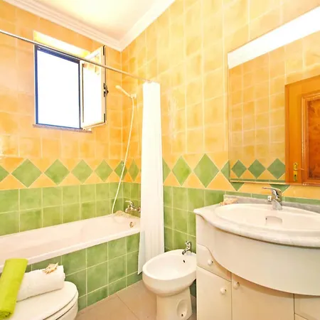 Apartment In Albufeira With Sea Beach Apartamento Albufeira