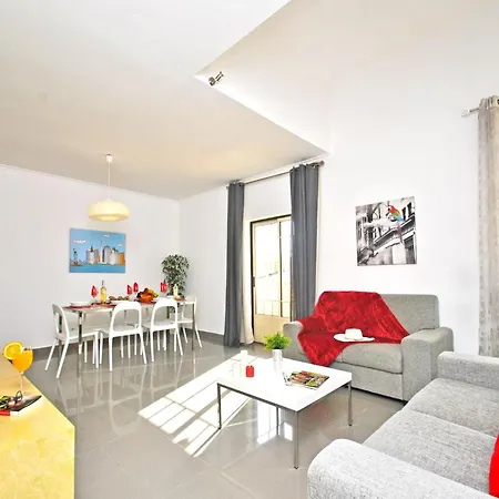 Apartamento Apartment In Albufeira With Sea Beach